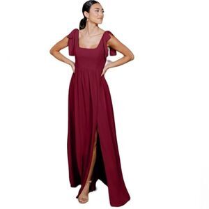 REVELRY Bowie Bridesmaids Dress in Wine Size: 2